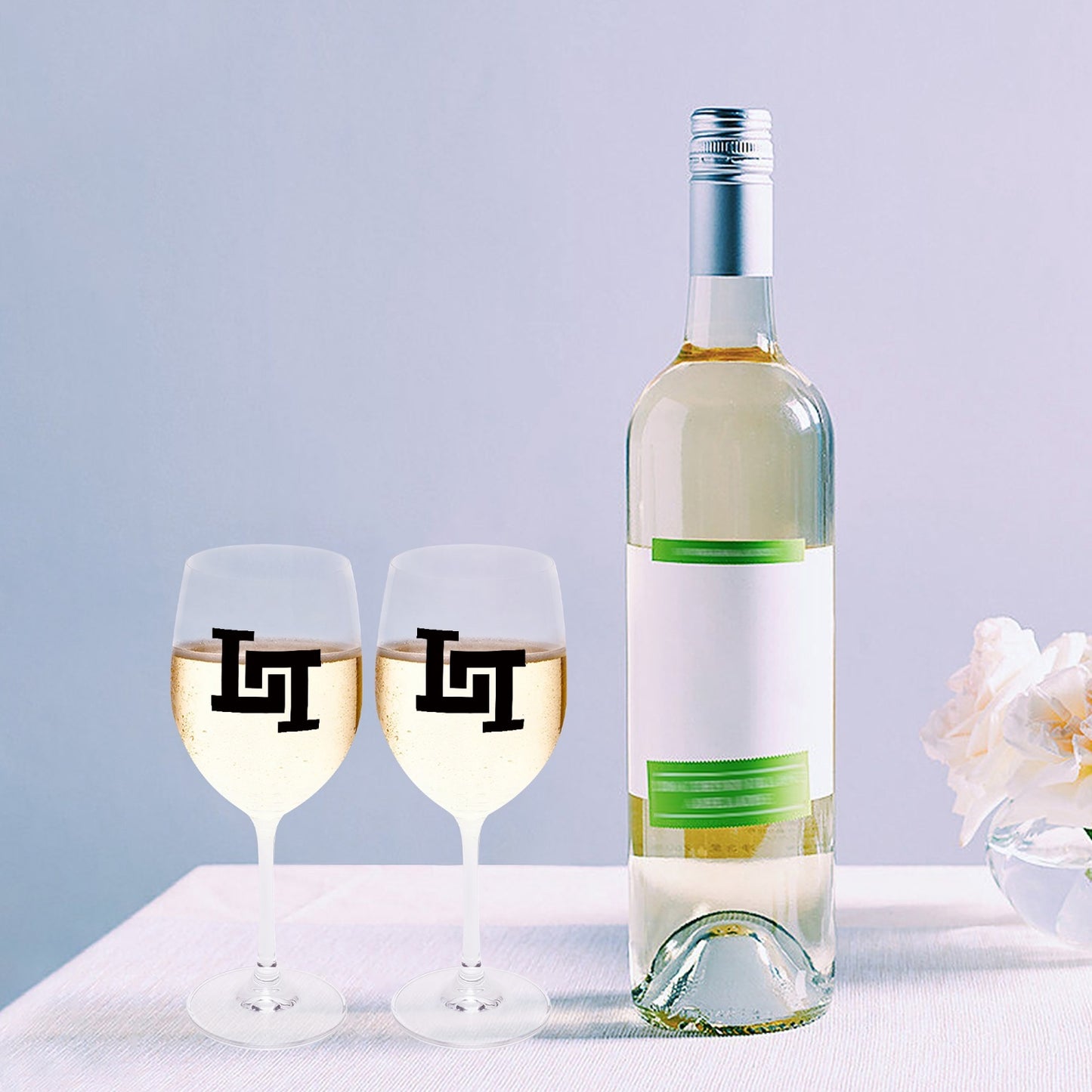 Lobo LeBlanc Double L Logo Wine Glasses 17oz